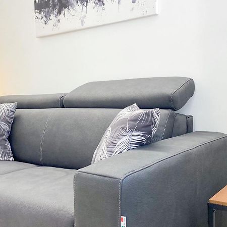 Cardano Suite - 5 Min From Central Station Milán Exterior foto
